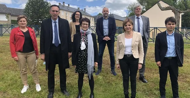 photo  les poids lourds du parti socialiste en sarthe soutiennent leurs candidats aux élections départementales et régionales  &copy;  le maine libre 