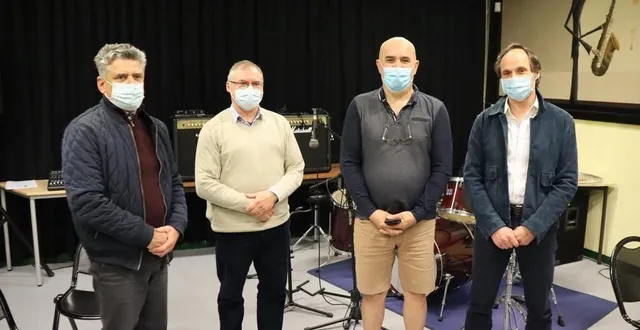 photo  gilbert brothier, pharmacien à gastines, jean fréville, médecin, jean-francis pellissier, infirmier libéral et eric eouzan, médecin, sont membres du comité de gestion de la maison de santé pluriprofessionnelle (msp) de sablé-sur-sarthe.  &copy;  ouest-france 