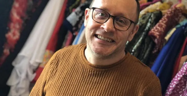 photo  pascal gautelier, comédien, costumier, scénographe, enseignant, collectionneur s’est aussi improvisé vidéaste pendant le premier confinement.  &copy;  ouest-france 