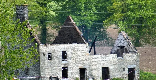 photo  une maison isolée a été entièrement détruite par les flammes à chanu, dans l'orne, le 23 mai 2021.  &copy;  ouest-france 