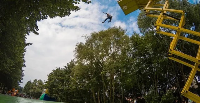 photo  les plus téméraires pourront tester la chute libre le 22 juillet 2021.  &copy;  panoramicsunset 