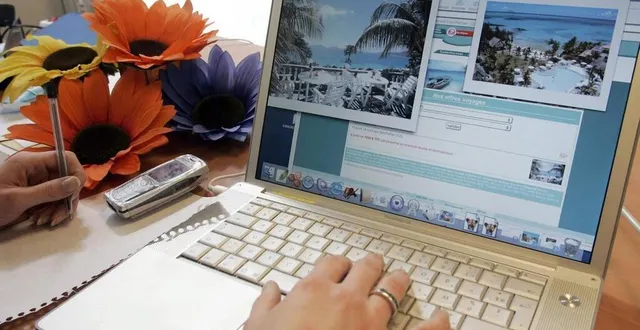 photo  après 18 mois passés entre quatre murs, l’envie d’ailleurs devient frénétique à l’approche de l’été. de quoi redonner le sourire aux voyagistes.  &copy;  archives ouest-france 