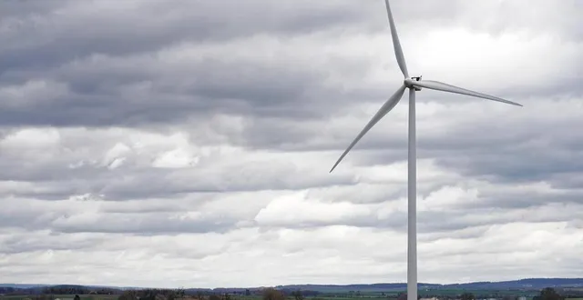 photo  des dizaines de projets de parc éolien sont envisagées en sarthe. ici, le parc éolien de juillé-piacé-vivoin.  &copy;  eddy lemaistre. ouest-france. 