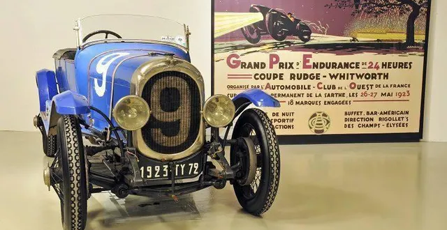 photo  un modèle identique de la chenard et walcker gagnante de l’édition 1923, au musée des 24 heures.  &copy;  dominique breugnot 