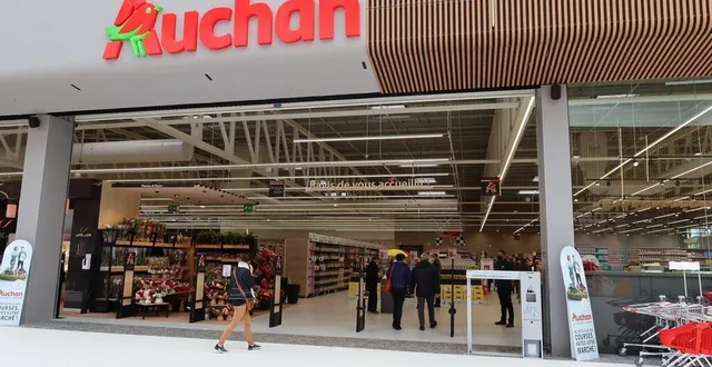 photo  le centre commercial auchan les hunaudières a ouvert ce jeudi 27 mai, à ruaudin, au sein de maine street. « avec le lundi de pentecôte férié, on ne pouvait pas ouvrir plus tôt dans la semaine, sinon on aurait dû composer avec des produits moins frais », indique luc de legge, le directeur du magasin.  &copy;  photo le maine libre 