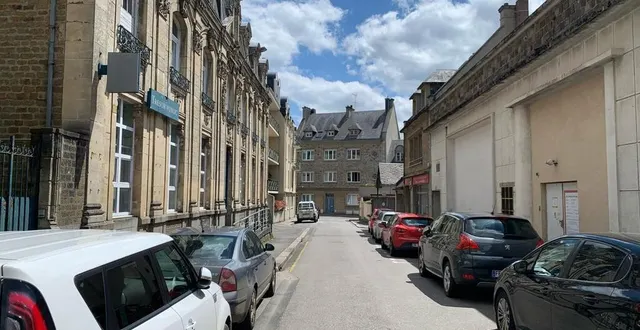 photo  des travaux dans les rues de flers à partir du 1er juin, comme ici, rue guy-mollet.  &copy;  ouest-france 