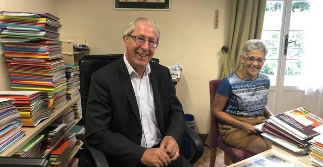 photo  entre damien coiffard, maire de mûrs-érigné et brigitte favry, son ancienne adjointe, les relations restent très tendues. ?archives  &copy;  ouest-france. 