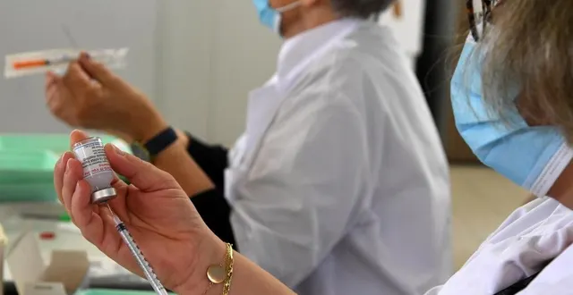 photo  en sarthe, moins de 10 % des doses administrées lors d’une première injection sont du moderna.  &copy;  le courrier de l’ouest – laurent combet 