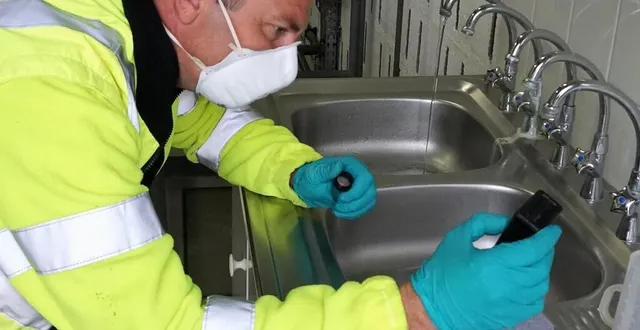 photo  il s’agit de retrouver une conformité du taux de cvm (chlorure de vinyle monomère) au robinet de l’abonné.  &copy;  le maine libre 