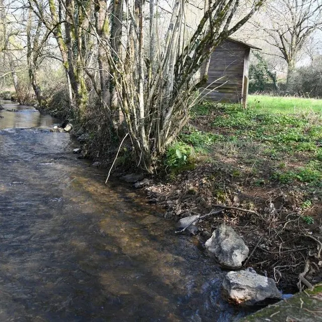 photo le cours d’eau le pinier, sur le site des mines d’argent.  ©  marie delage / co
