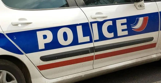 photo  une voiture de police.  &copy;  archives ouest-france 