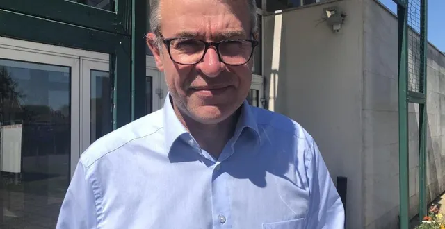 photo  dominique bourneuf dirige avec ses deux associés la petite auberge, à malicorne : « sans les aides, c’était terminé ».  &copy;  le maine libre 