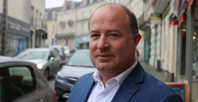 photo  à sablé-sur-sarthe, david dalibert veut représenter le parti animaliste aux municipales de mars 2020.  &copy;  ouest-france 