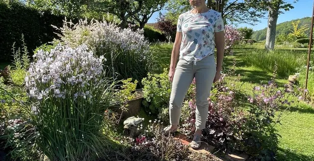 photo  agnès guet a développé son jardin petit à petit depuis une quarantaine d’années.  &copy;  le maine libre 