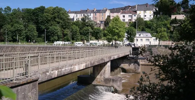 photo  un accident de kayak est survenu sur la sarthe au niveau du barrage de la passerelle de l’enfer au mans, ce dimanche 6 juin 2021.  &copy;  ouest france 
