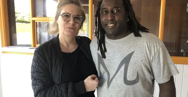 photo  carole simon et pascal mendy produisent le pipi du dragon.  &copy;  ouest-france 