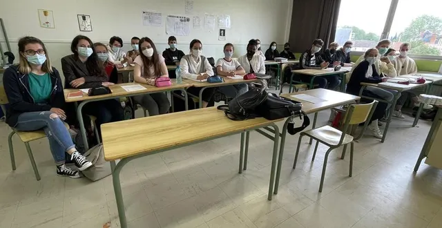 photo  les élèves de terminale du lycée saint-paul-notre-dame auront un dernier grand oral blanc avant l’épreuve.  &copy;  le maine libre 