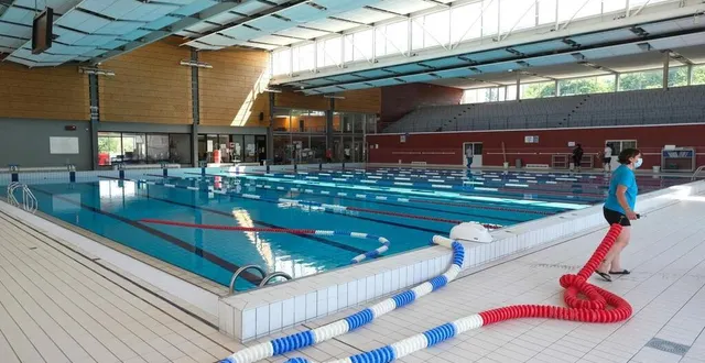 photo  le mans, piscine des atlantides, mardi 8 juin 2021. à quelques heures de retrouver le public, et d’accueillir jusqu’à 900 personnes, on peaufine les derniers détails.  &copy;  photo le maine libre - denis lambert 