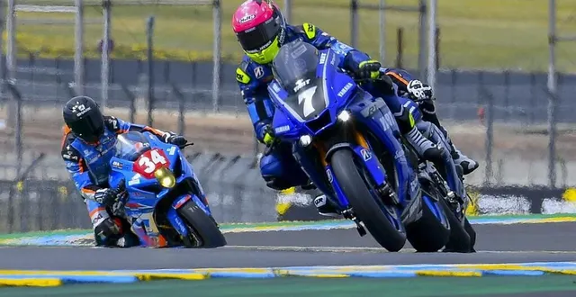 photo  la yamaha n°7 a été la plus rapide lors des essais libres.  &copy;  le maine libre – yvon loue 