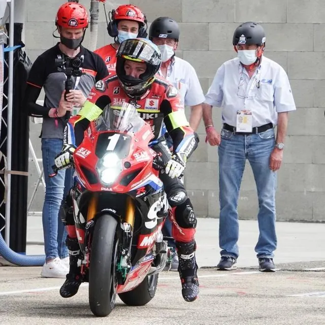 photo journée prolifique pour les hommes de damien saulnier, au sert.  ©  daniel fouray