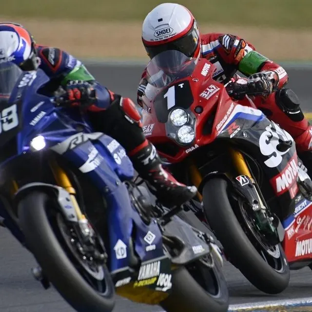 photo journée réussie pour qui, pour le moment, est en pole provisoire des 24 heures motos.  ©  jérôme fouquet