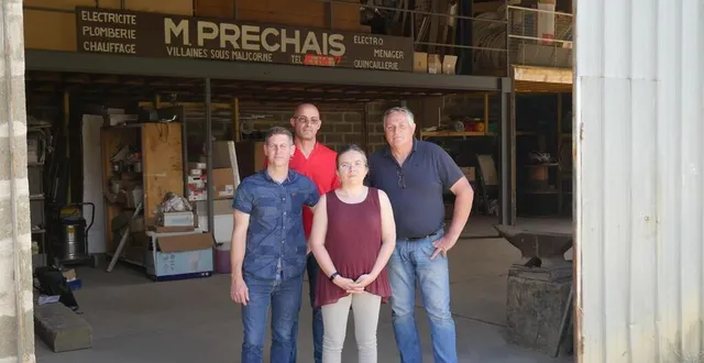 photo  mickael nourry, romain la guerche et séverine heurtaud reprennent le flambeau de l’entreprise préchais services, après le départ à la retraite de jean-marie préchais, à droite de la photo.  &copy;  le maine libre 