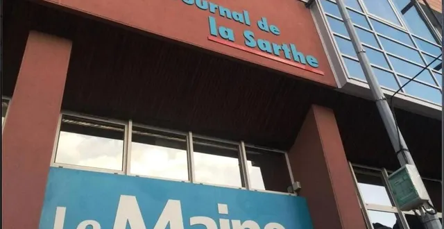 photo  le maine libre, place de l’éperon, au mans.  &copy;  le maine libre 