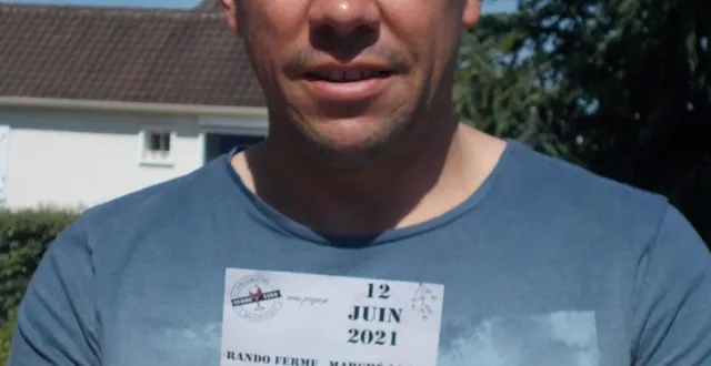 photo  guillaume piron, président de l’association, présente le programme de la journée.  &copy;  le maine libre 