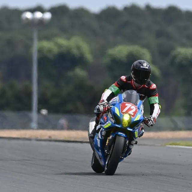 photo #72. junior team lms suzuki. france. suzuki gsxr – 1000. superstock. lamire alexis. france.  ©  daniel fouray / ouest-france