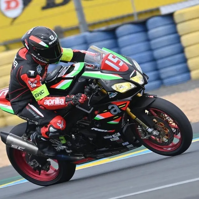 photo #15. le mans 2 roues. france. aprilia – rsv4. superstock. parisse emmanuel. france.  ©  daniel fouray / ouest-france