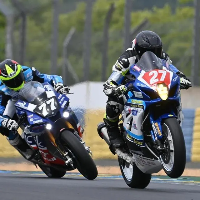 photo #27. trt27 bazar 2 la becane. france. suzuki gsxr – 1000. superstock. eruam cyril. france.  ©  daniel fouray / ouest-france