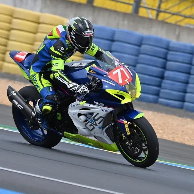 photo #71. z racing. italie. suzuki gsxr – 1000. superstock. scagliarini mattia. italie.  ©  daniel fouray / ouest-france