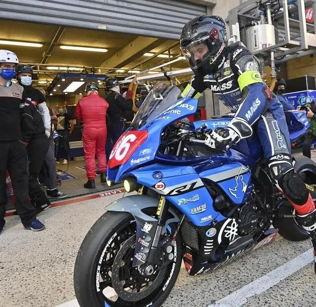 photo motocyclisme.
24 heures motos 2021.
#86.
pitlane endurance. france.
yamaha yzf – r1. superstock.
sarrabayrouse alex. france.
photo : jérôme fouquet/ouest-france  ©  jérôme fouquet/ouest-france