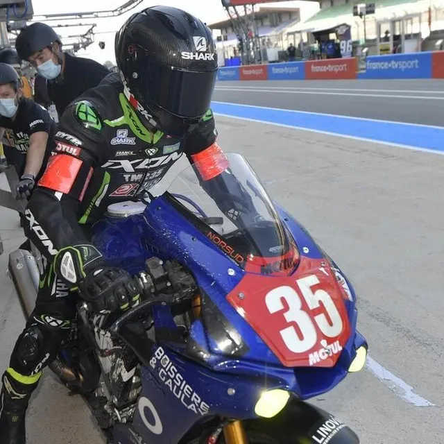 photo motocyclisme.
24 heures motos 2021.
#35.
tmc 35 - pmo. france.
yamaha yzf – r1. superstock.
diard maxime. france.


photo : jérôme fouquet/ouest-france  ©  jérôme fouquet/ouest-france