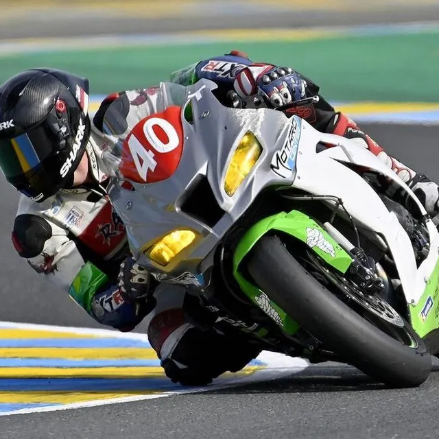 photo motocyclisme.
24 heures motos 2021.
#40.
fast team racing. france.
kawasaki zx 10r. superstock.

photo : jérôme fouquet/ouest-france  ©  jérôme fouquet/ouest-france