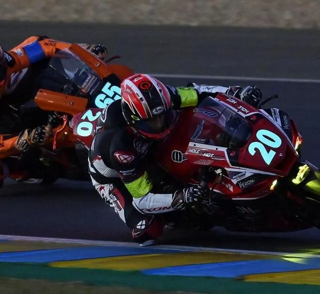 photo motocyclisme. 24 heures motos 2021. ambiance nuit  ©  jerome fouquet/ouest-france