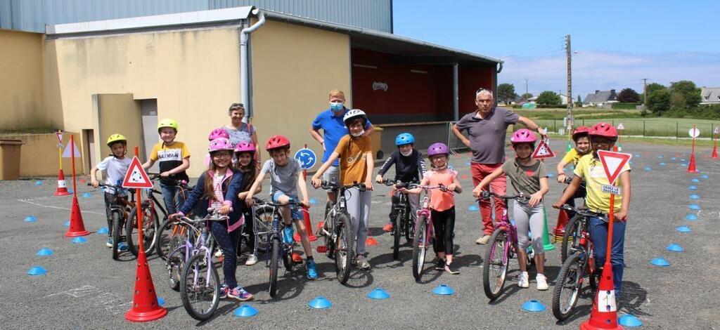 Savoir rouler à vélo » : à Saint-Brieuc, les CM2 de l'école de la  Croix-Rouge apprennent à rouler en sécurité