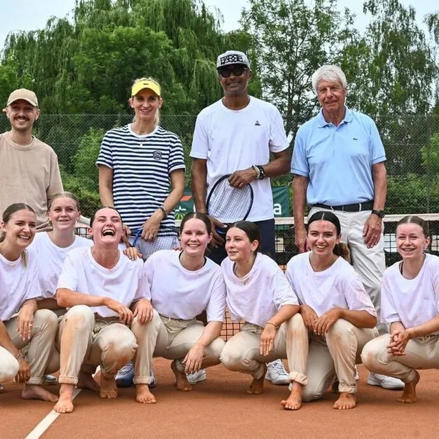 photo yannick noah et tatiana golovin ont passé l’après-midi à bessé-sur-braye et à saint-calais.  ©  photo le maine libre denis lambert