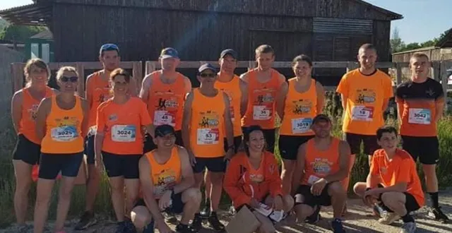 photo  le groupe des coureurs prés sées entraîné par michel blin (au centre).  &copy;  ouest-france 