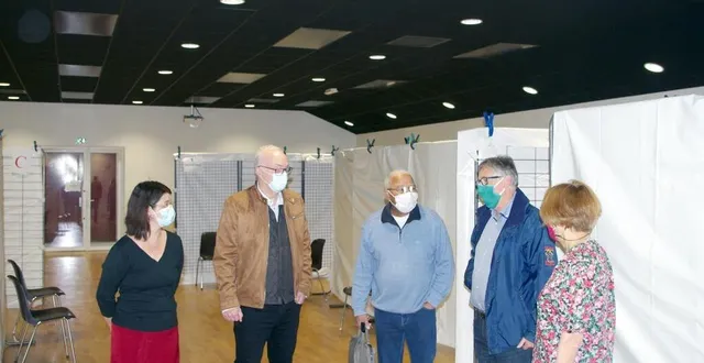 photo  le centre de saint-mars-la-brière réalise 665 vaccinations par semaine.  &copy;  le maine libre 
