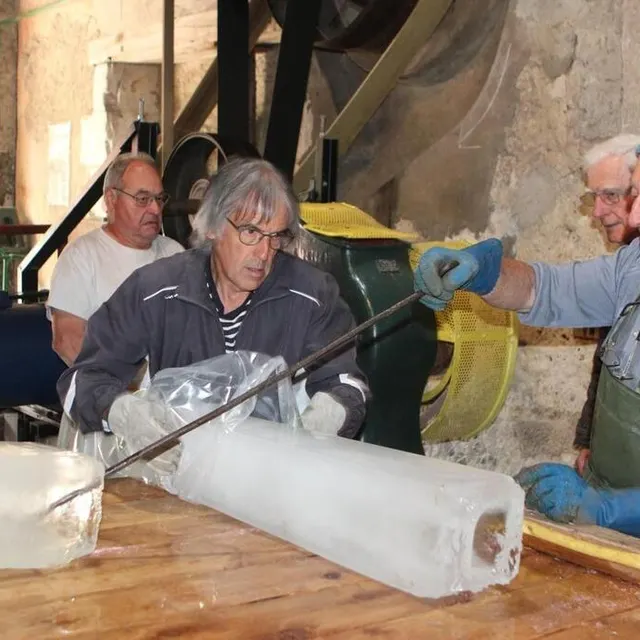photo la glace sera fabriquée les 17 et 18 juin.  ©  archives le maine libre