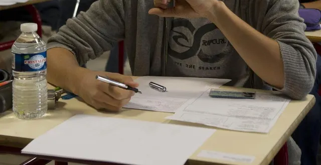 photo  plus de 500 000 élèves de terminale (8 443 en maine-et-loire) passent ce jeudi matin 17 juin l’épreuve de philosophie du baccalauréat.  &copy;  photo presse océan – nathalie bourreau 