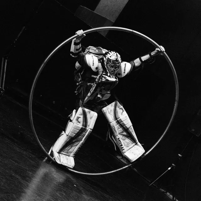 photo r = og, compagnie nawar.  ©  erwan le coniat