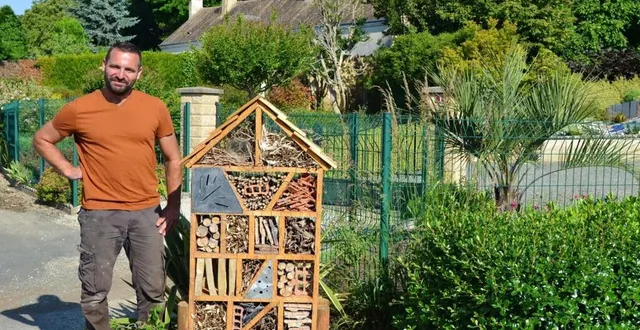 photo  mehdi gallet, devant l’un des hôtels à insectes qui n’attendent plus que des résidents.  &copy;  ouest-france 