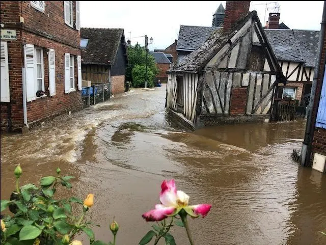 photo les rues de sap-en-auge, ce mardi 22 juin 2021.  ©  dr