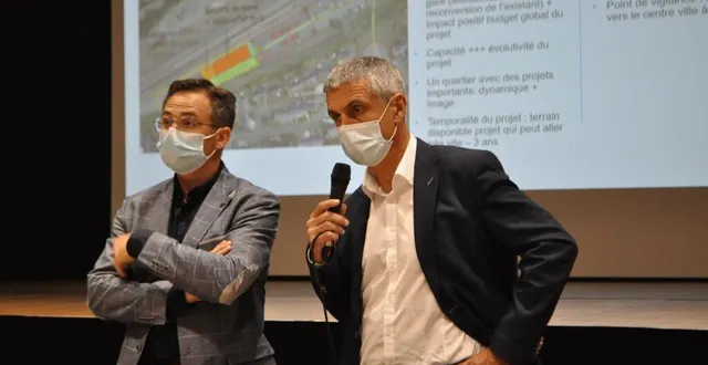 photo  nicolas leudière, maire de sablé, et daniel chevalier, président de la communauté de communes du pays sabolien.  &copy;  le maine libre 