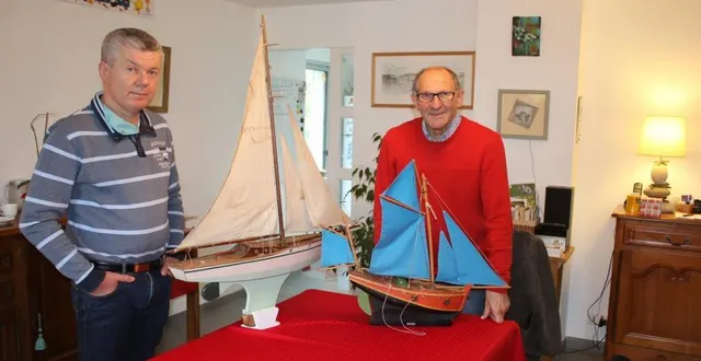 photo  denis douailin et jean-pierre brindeau, présenteront leur collection de bateaux jouets borda.  &copy;  le maine libre 