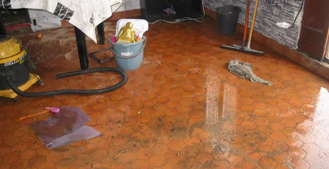 photo  les dons de mobilier sont les bienvenus après les inondations qui ont dévasté sap-en-auge dans la matinée du mardi 22 juin 2021.  &copy;  ouest-france 