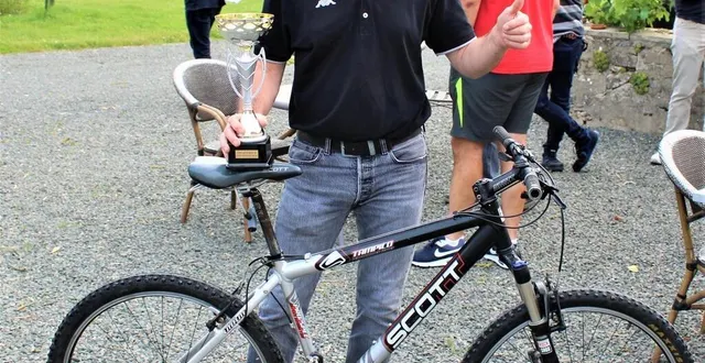 photo  les membres du vélo-club du belinois, dont son président samuel radigue, préparent l’événement.  &copy;  ouest-france 