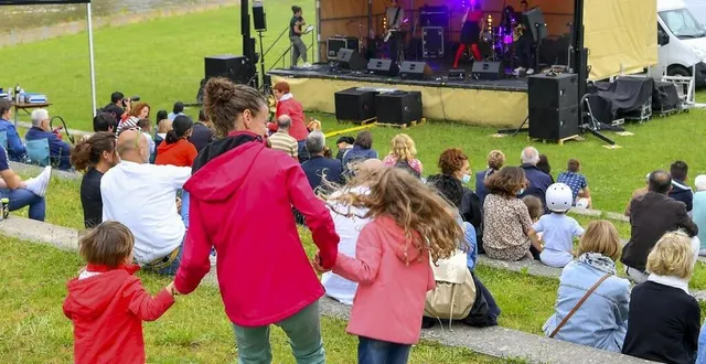 photo  seuls les événements culturels assis étaient autorisés jusqu’à ce 30 juin 2021, comme ce fut le cas lors de la fête de la musique au mans.  &copy;  photo yvon loué – le maine libre 